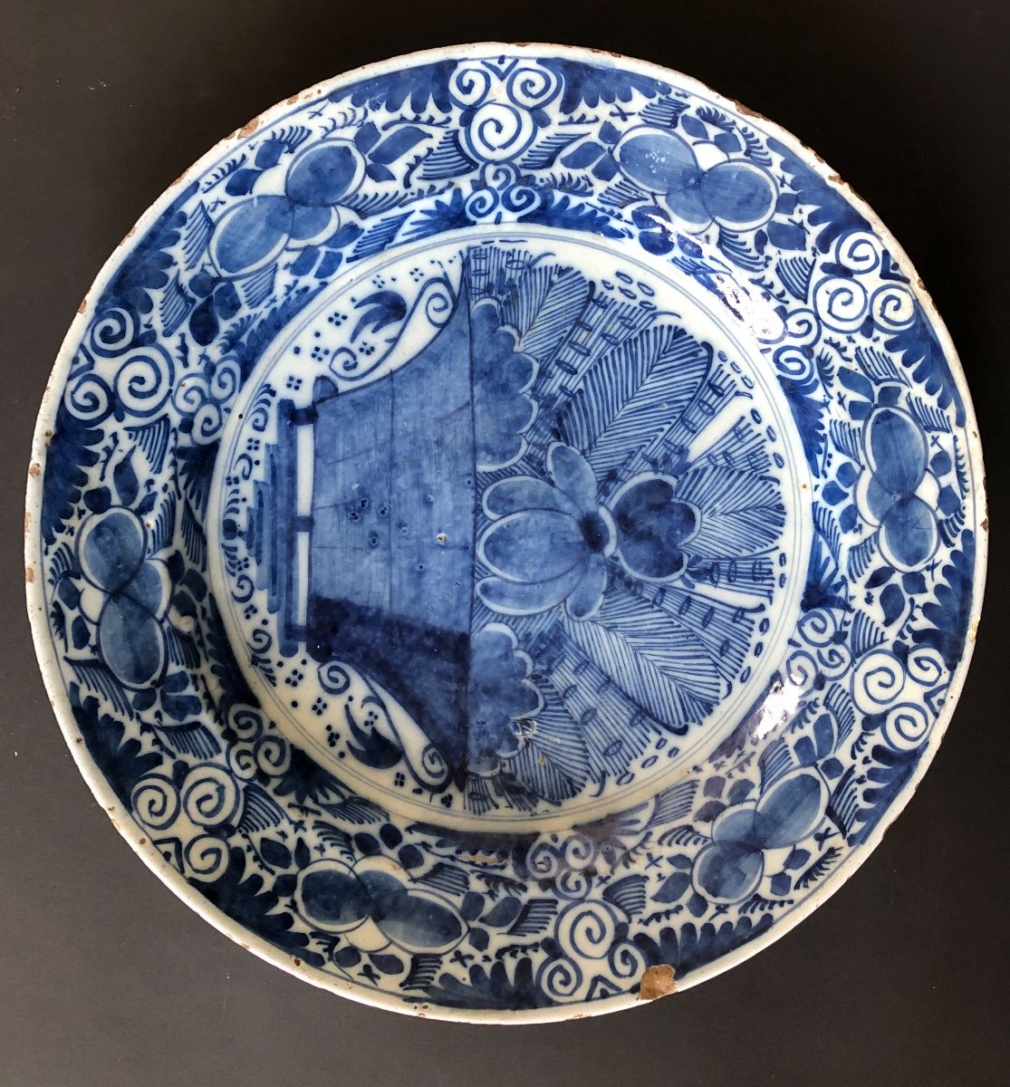 Delft Earthenware Dish - XVIIIth - Floral Motifs