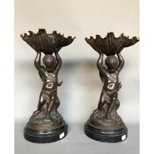 Paire De Putti Ou Angelots En Bronze - XIXème Siècle - Décor De Coquillage