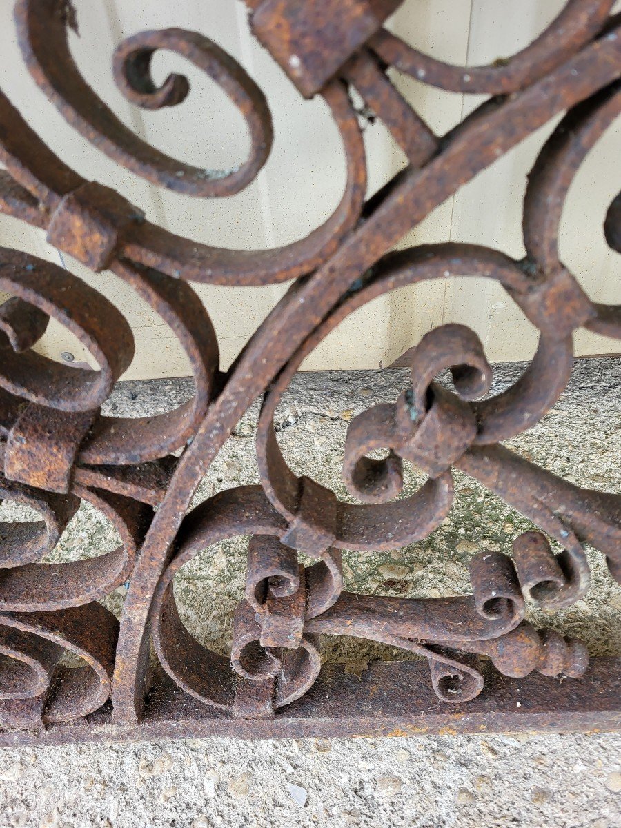 18th Century Half-moon Wrought Iron Grille -photo-3