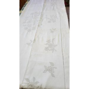 Grand Drap  + 2 taies  En Fil De Lin Blanc Sans Monogramme Brodé Couple De Colombes Et Fleurs 