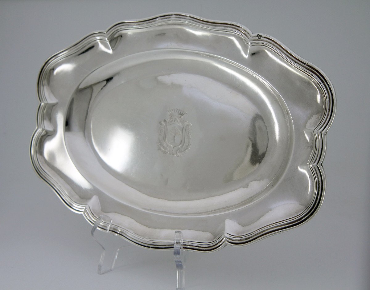 Small Oval Dish In Solid Silver With Coat Of Arms, By Claude Laurent, Paris 1743-1744-photo-1