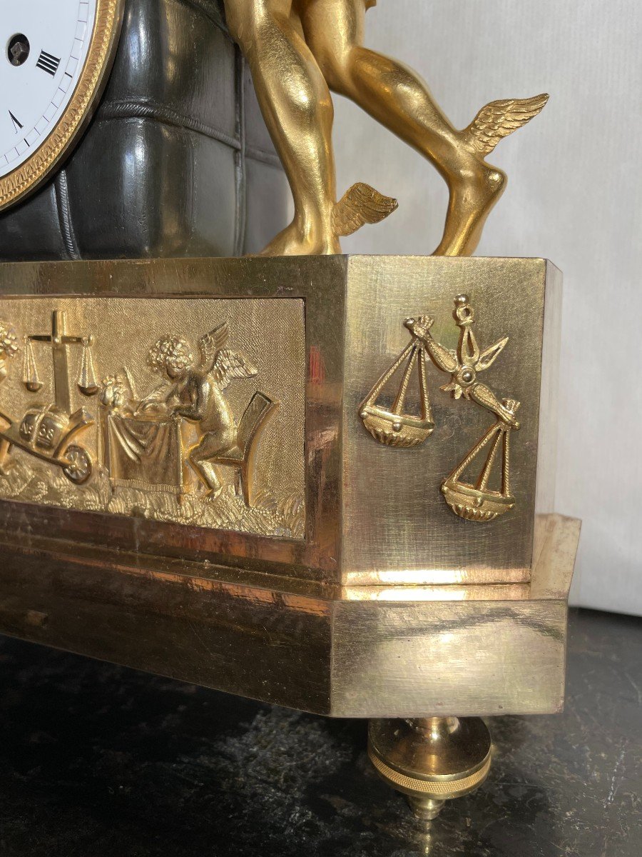 HERMES RARE PENDULE MYTHOLOGIQUE EMPIRE, HT 39.-photo-4