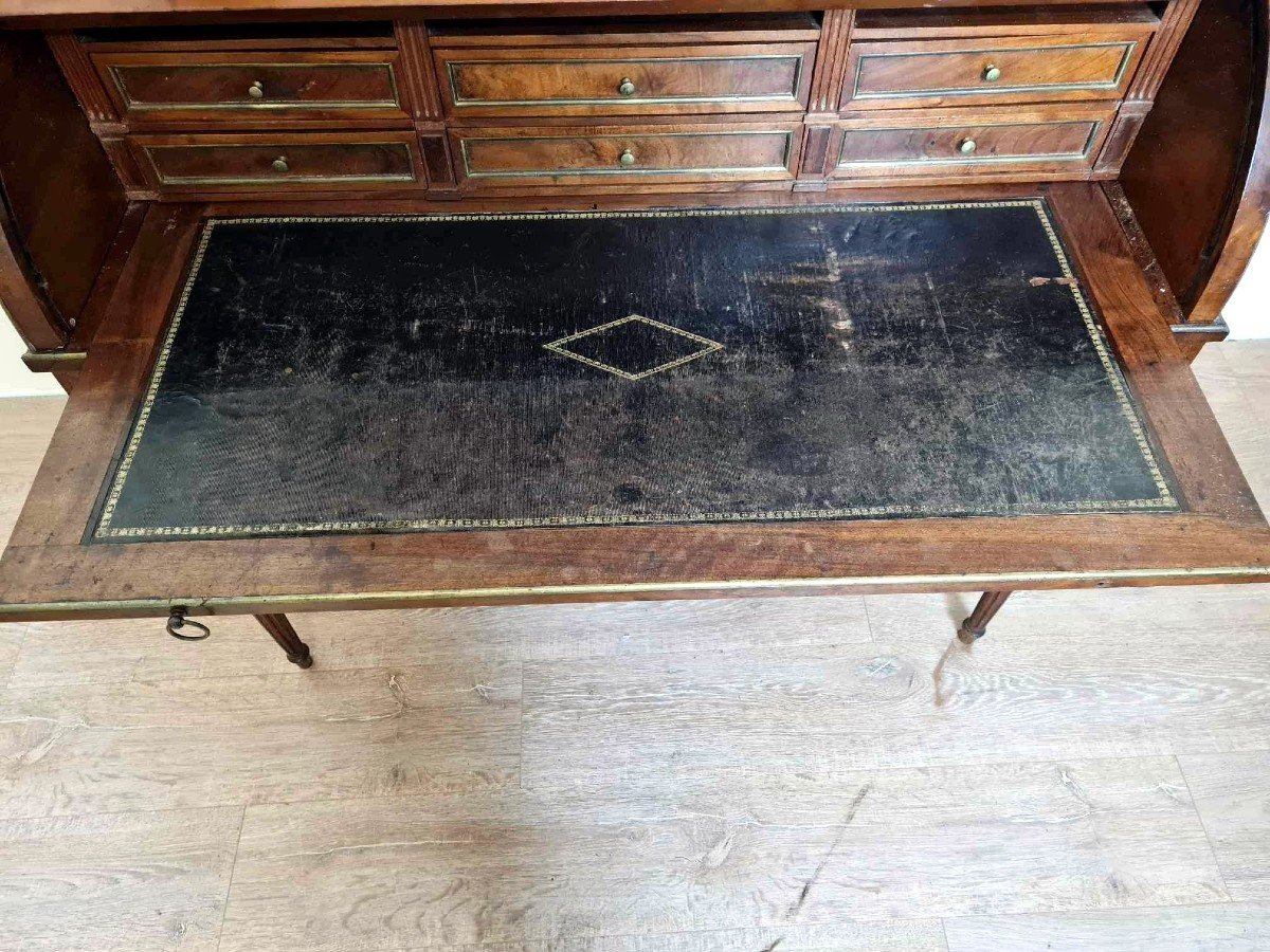 Magnificent Louis XVI Period Cylinder Desk In Solid Cuban Mahogany Circa 1760-photo-8