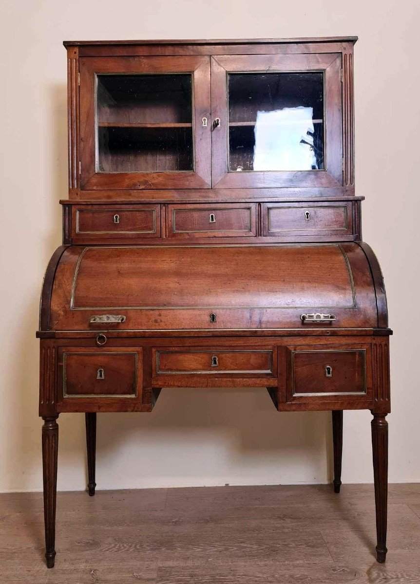 Magnificent Louis XVI Period Cylinder Desk In Solid Cuban Mahogany Circa 1760