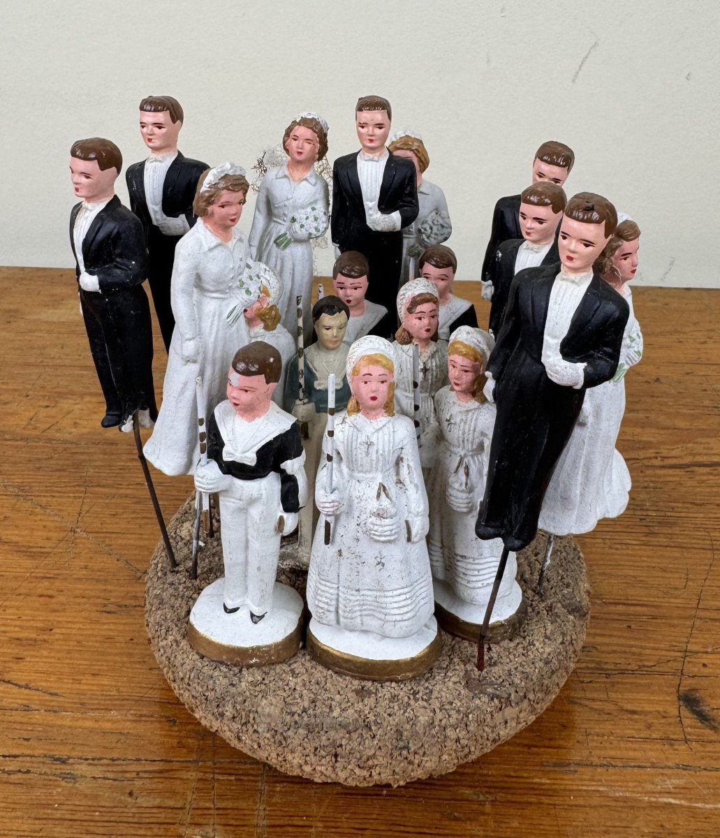 Collection Of 18 Figurines For Weddings (bridal Couple And Communicants) 