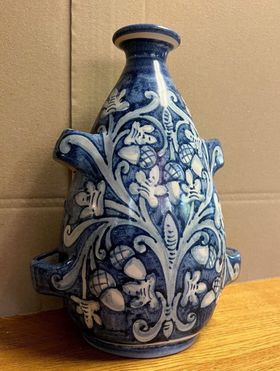 Vase En Faïence Vernissée En Bleu Et Blanc -photo-1