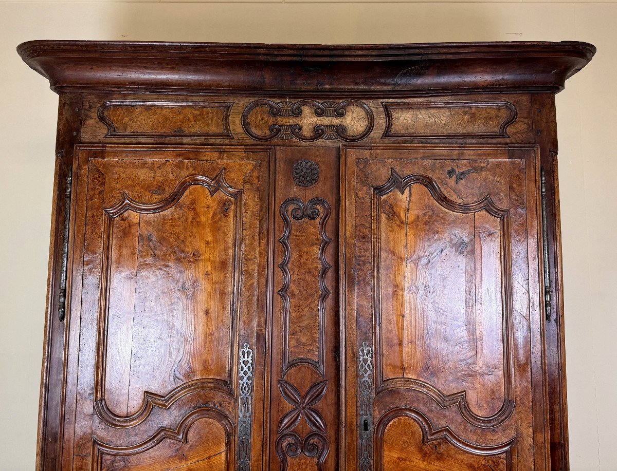 Armoire époque Louis XV En Noyer Et Orme-photo-1