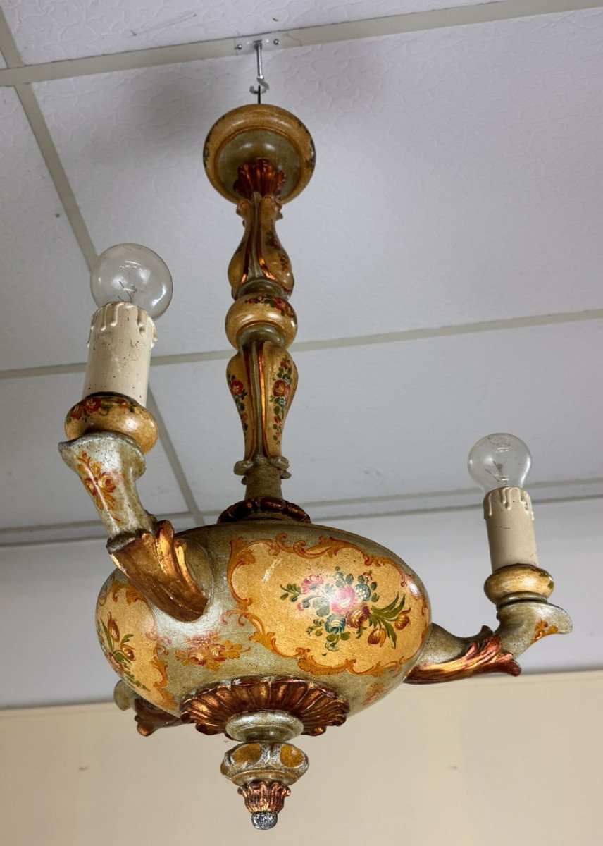 Venetian Chandelier In Painted, Lacquered And Gilded Wood