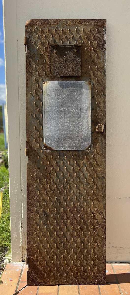 Industrial Design: Rare Studded Cast Iron Security Door For Private Premises-photo-1