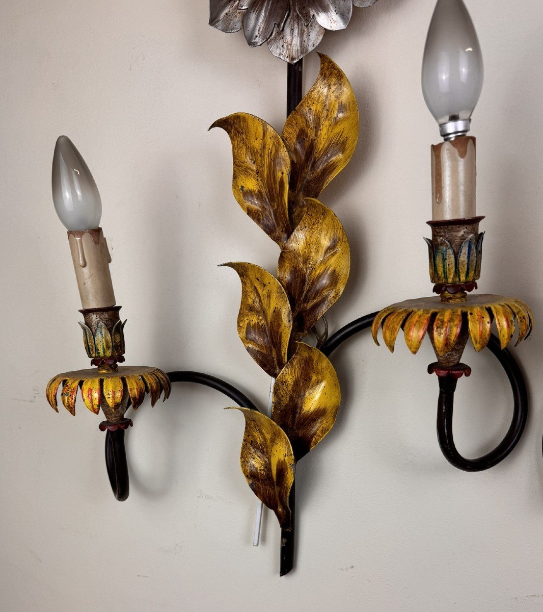 Pair Of Vintage Polychrome Sheet Metal Wall Lights -photo-2