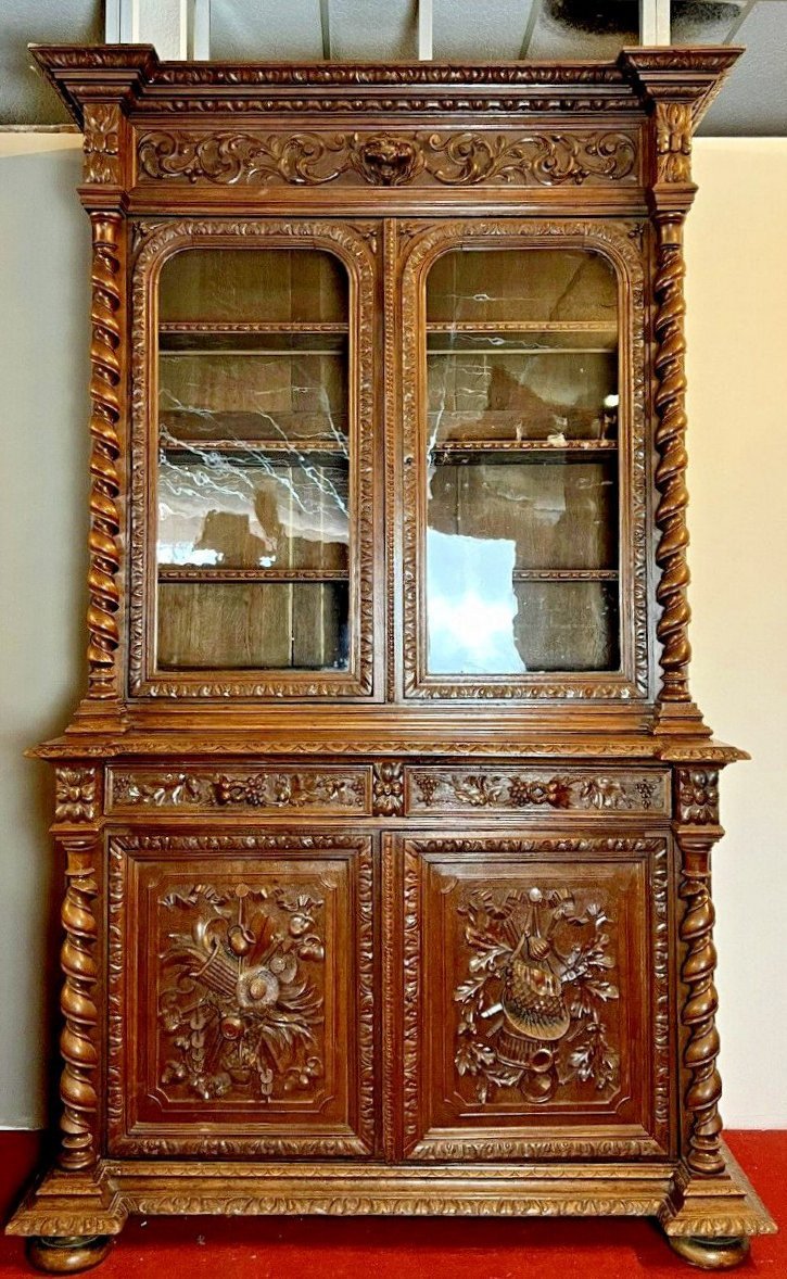 Renaissance Style Hunting Lodge Library In Oak 