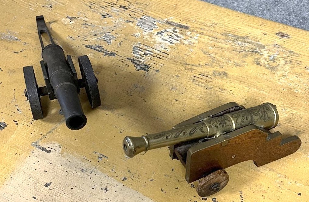 Two Small Collectible Cannons In Gilded And Patinated Bronze 