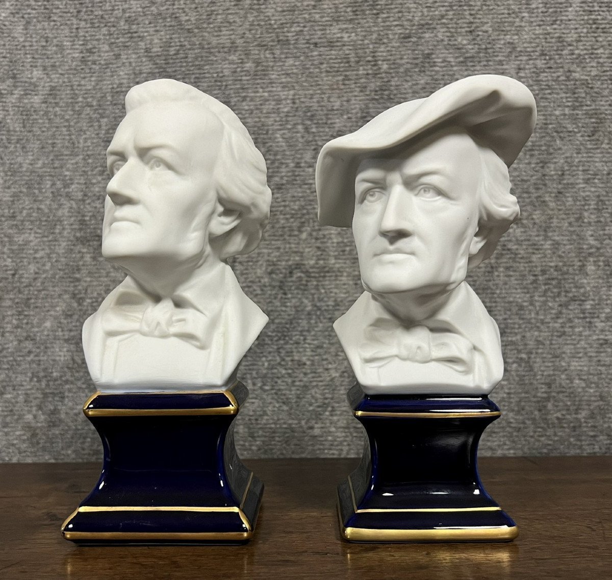 Camille Tharaud A Limoges : Paire De Statues En Biscuit Figurant Wagner