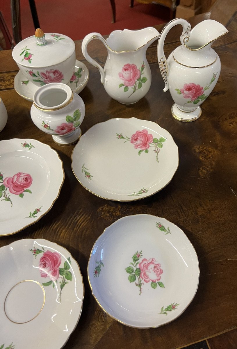 Meissen : Série De 11 Pièces En Porcelaine Modèle Aux Roses -photo-5