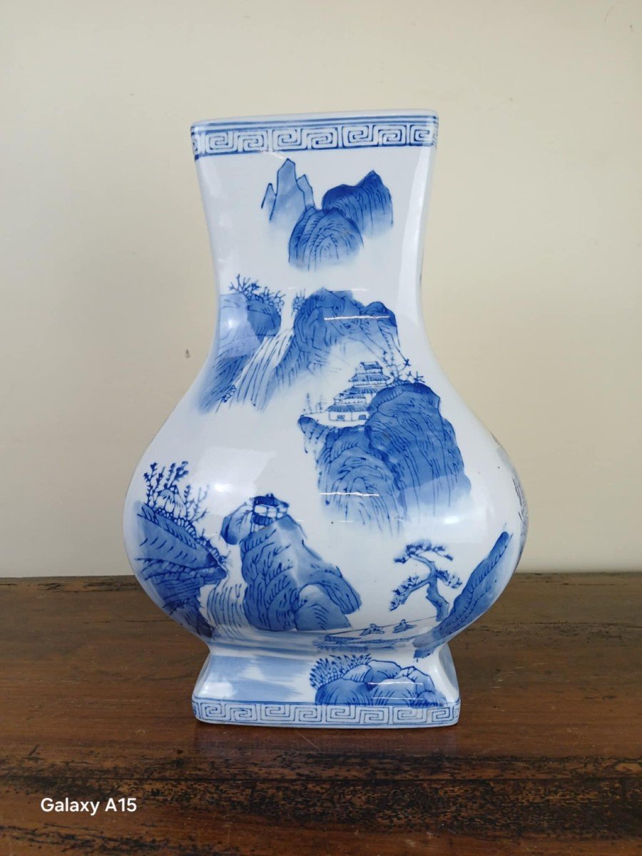 China 20th Century: Porcelain Vase With Blue And White Decoration-photo-3