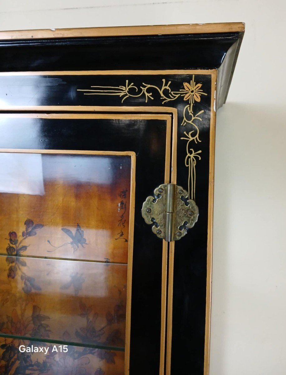 Pretty Chinese Display Case In Lacquer And Painted Motifs, 20th Century-photo-6