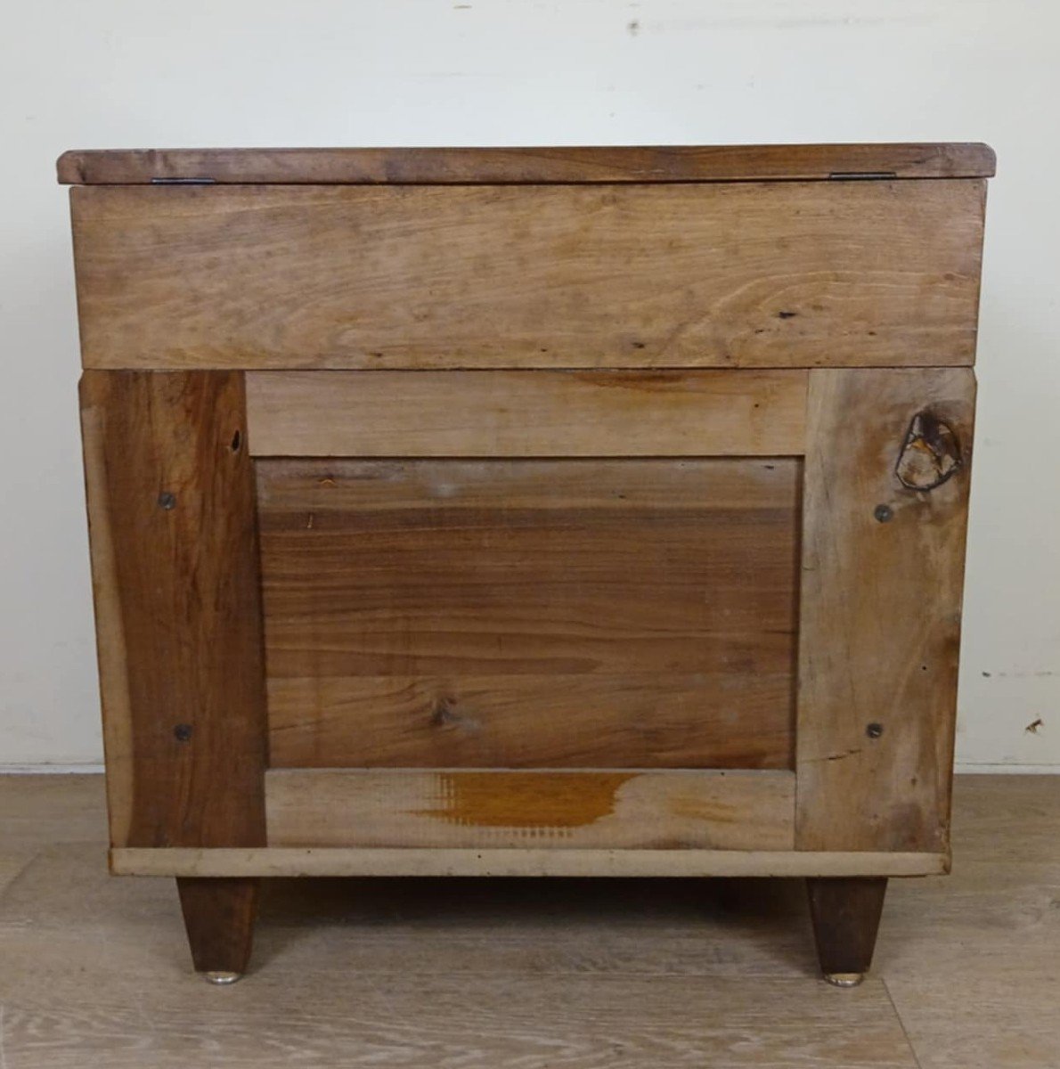  Renaissance Style Display Case In Solid Walnut Circa 1850-photo-2