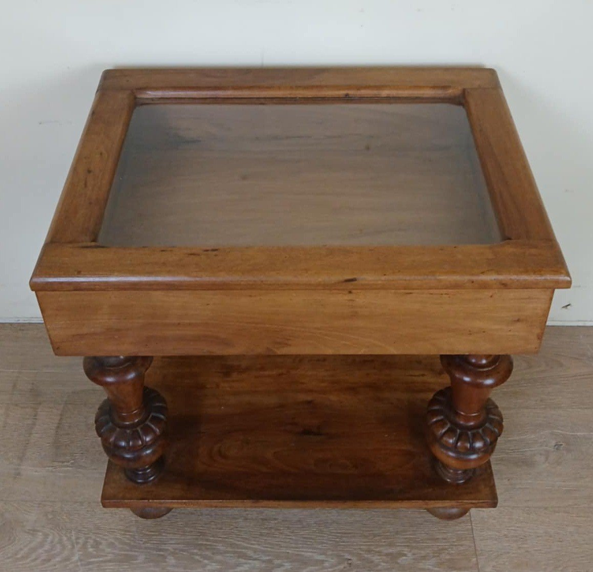 Very Pretty Renaissance Style Display Case In Solid Walnut Circa 1850