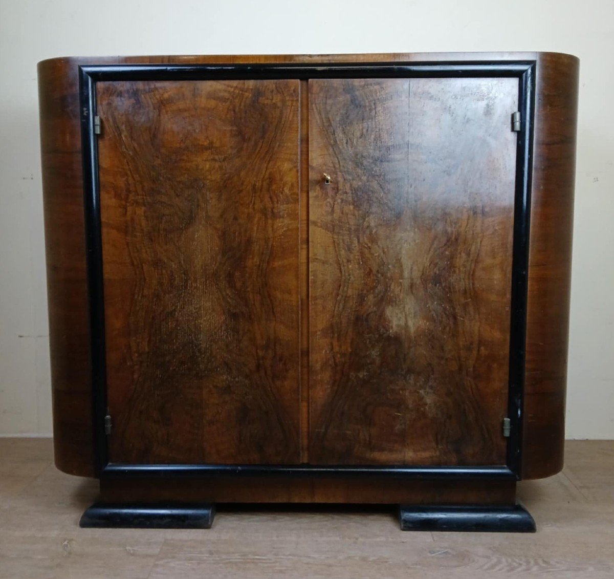 Art Deco Period Burr Walnut Cabinet Buffet Circa 1925