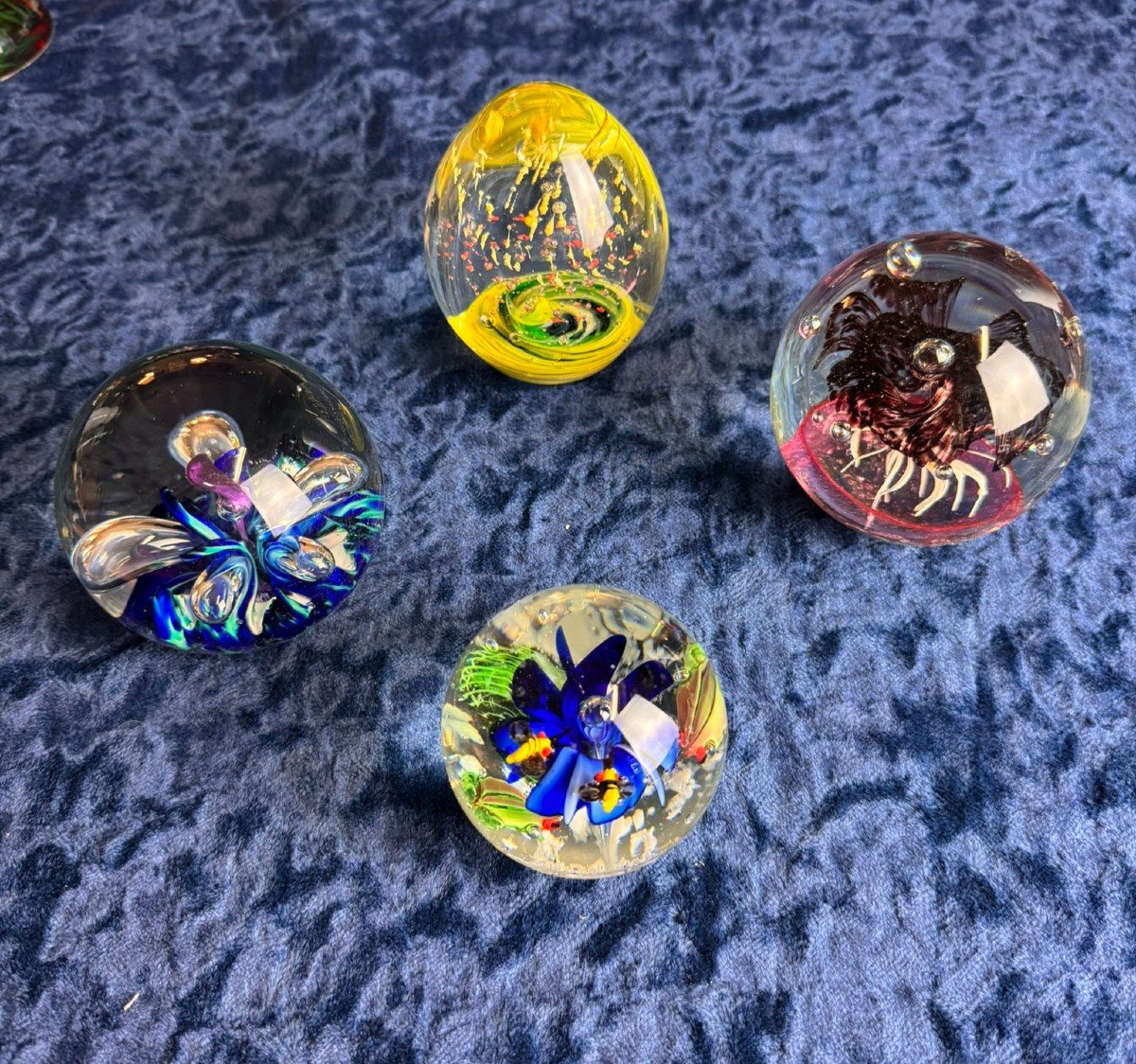 Lot Of Sulphur Balls Or Paperweights From The 19th And 20th Centuries