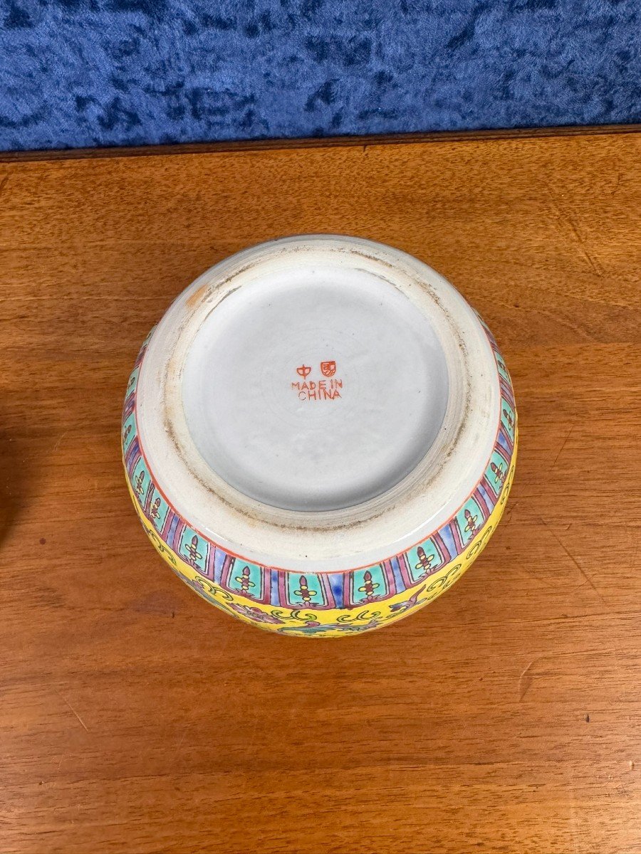 Two Vintage Chinese Porcelain Ginger Jars Decorated With Flowers And Symbols-photo-1