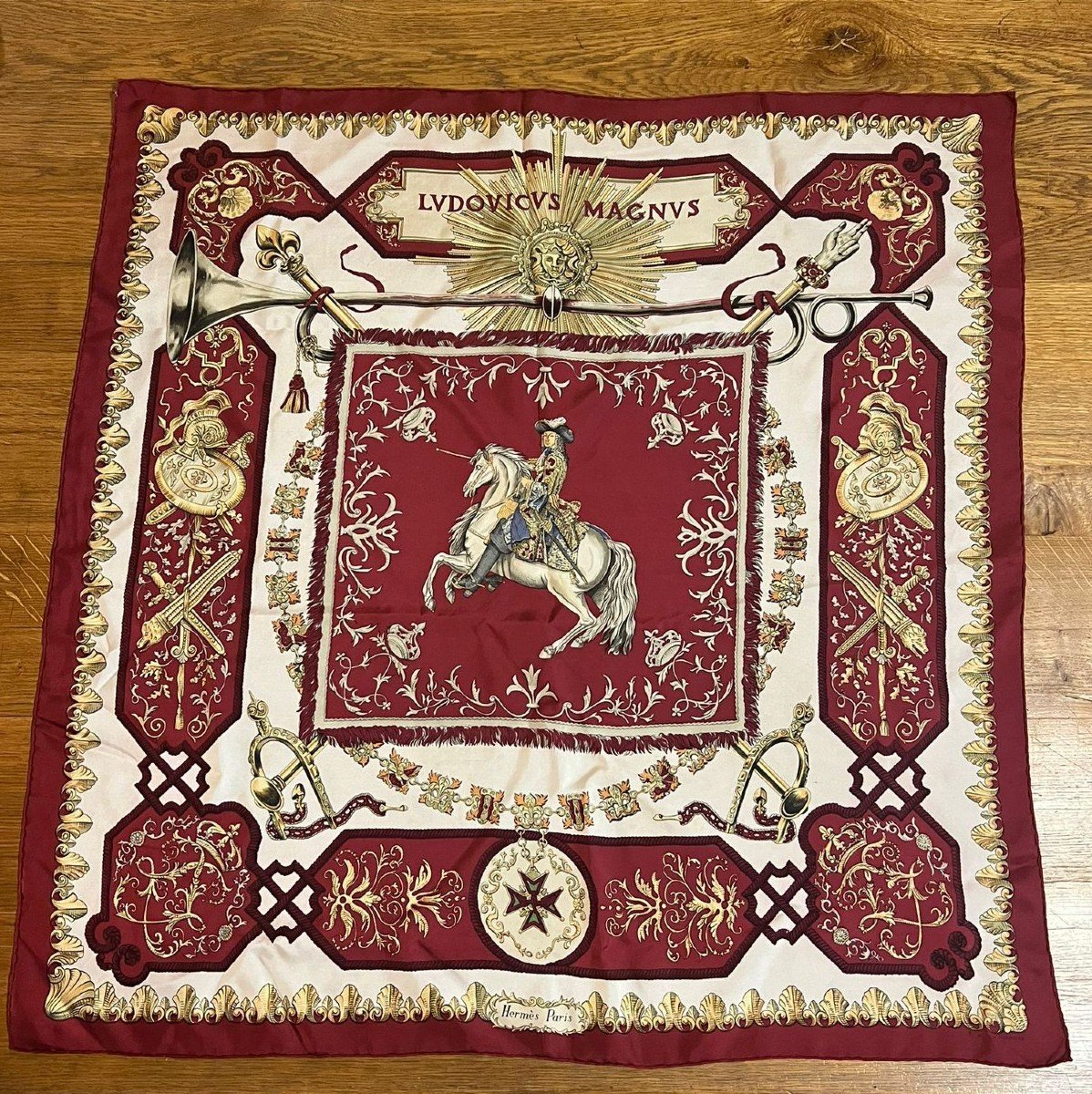 Hermès Square In Silk “ludovicus Magnus” From La Perriere