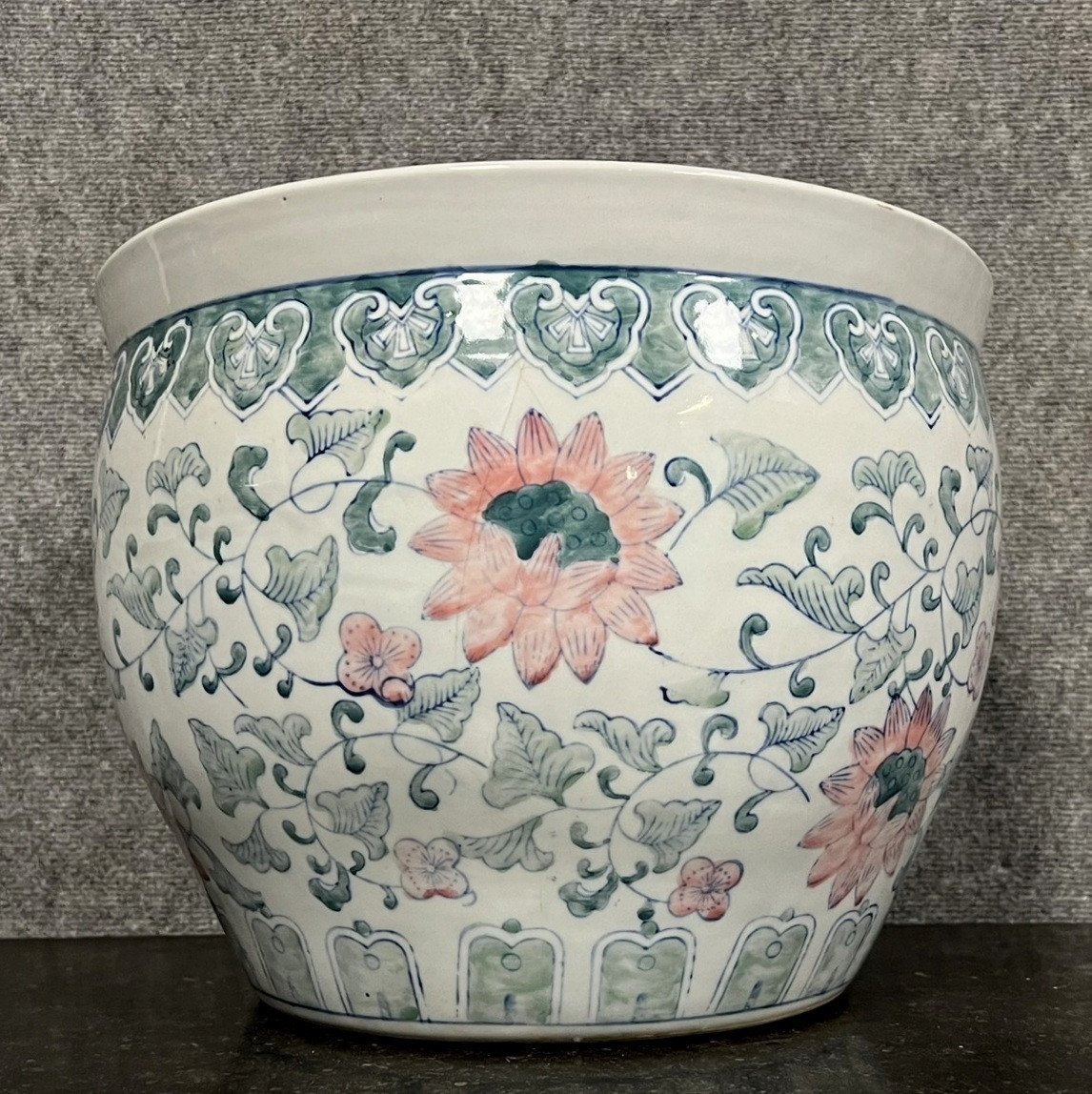 China Late 19th Century: Porcelain Aquarium With White, Blue And Pink Lotus  