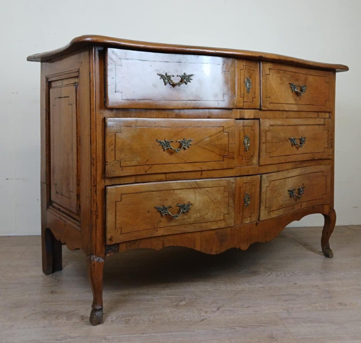 Louis XV Period Curved Chest Of Drawers In Elm And Marquetry Fillets Circa 1750 -photo-2