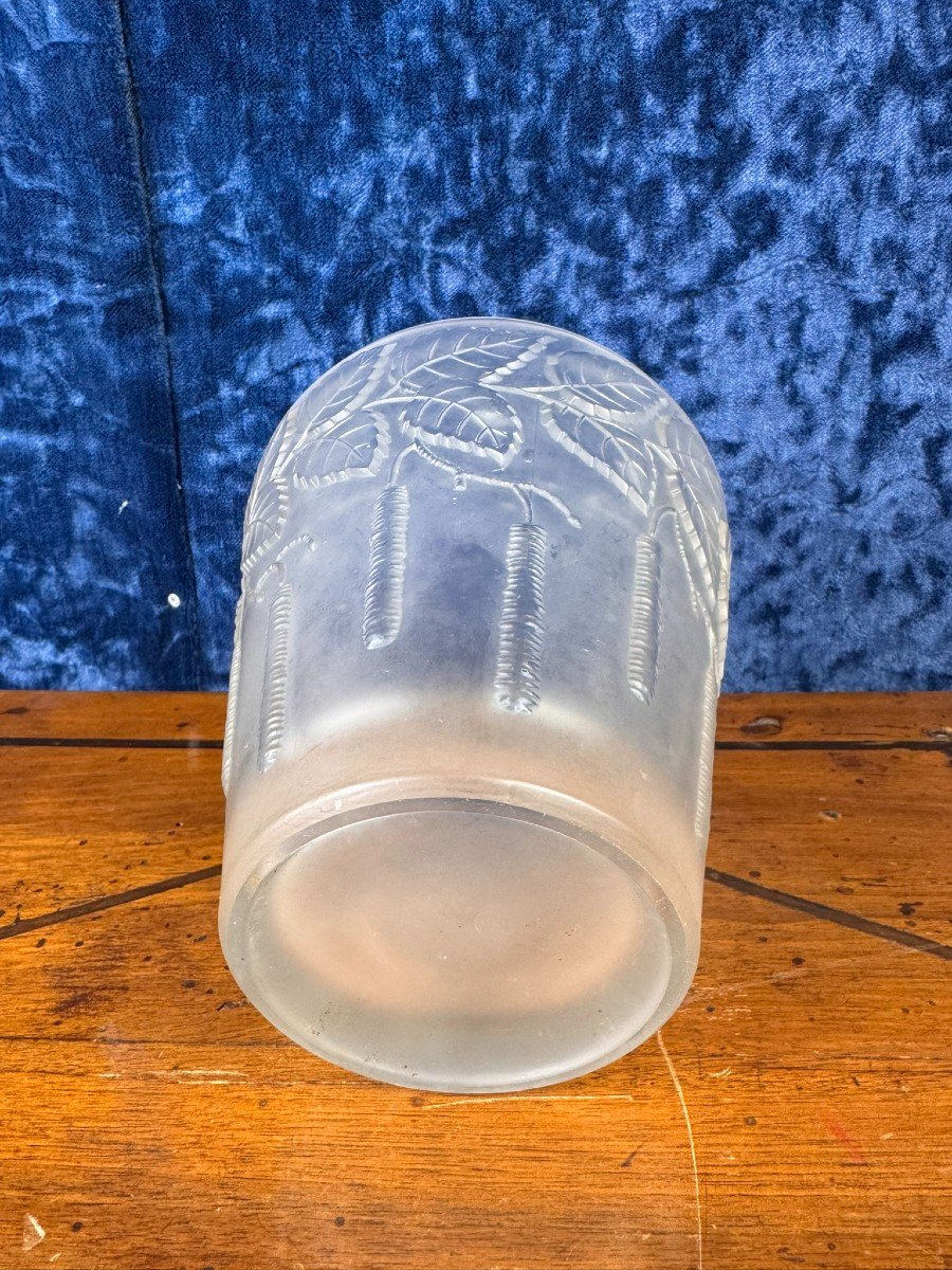 Superb Art Nouveau Vase In Frosted Molded Pressed Glass -photo-2