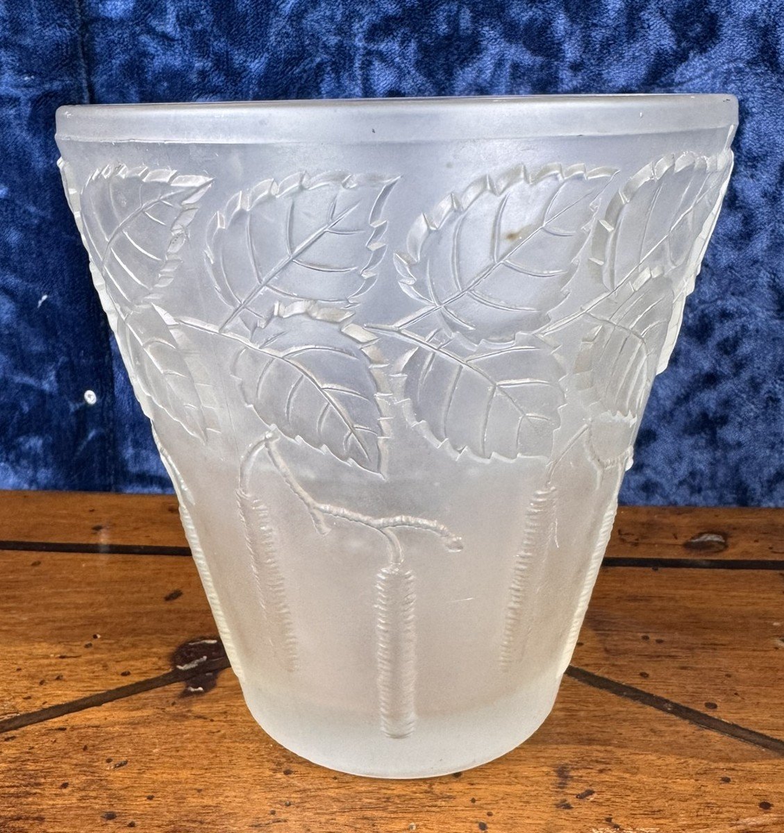 Superb Art Nouveau Vase In Frosted Molded Pressed Glass 