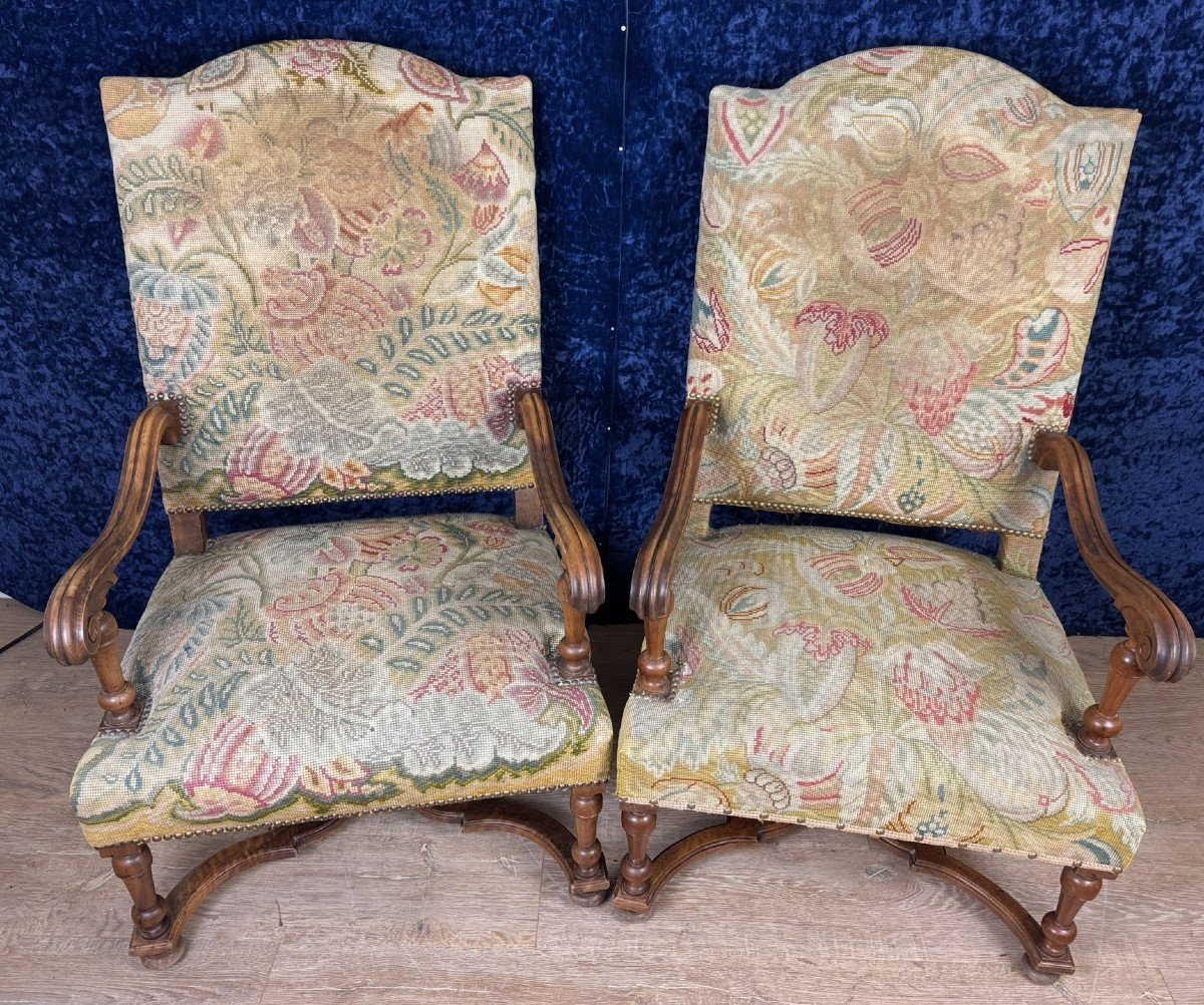 Paire De Fauteuils Louis XIII En Noyer Vers 1850-photo-2