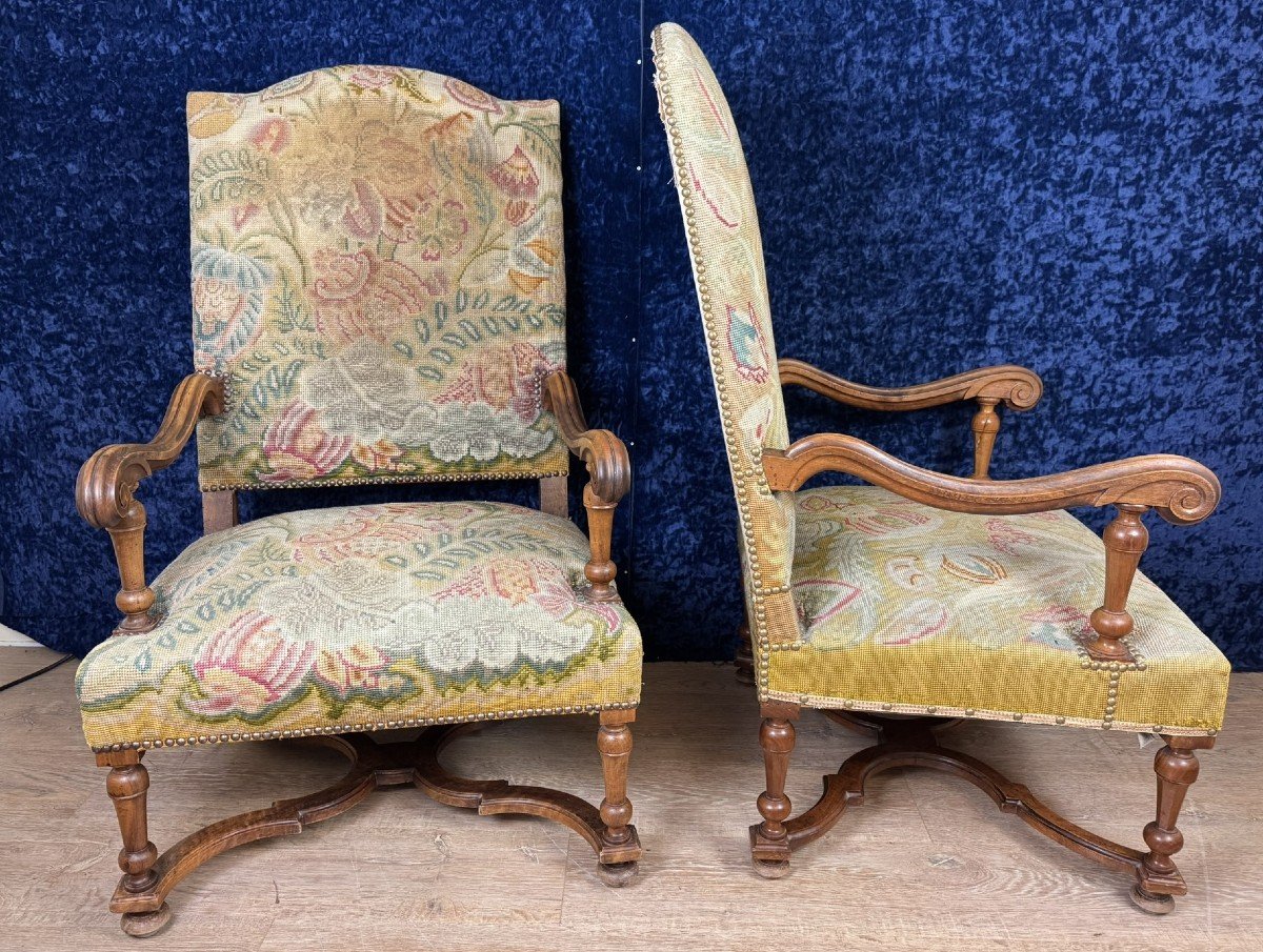 Paire De Fauteuils Louis XIII En Noyer Vers 1850-photo-2