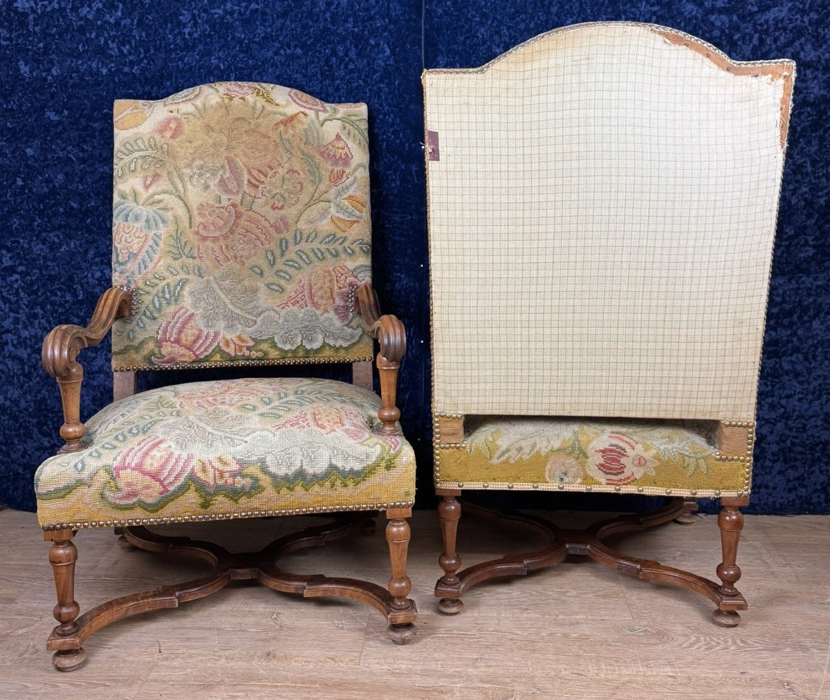 Paire De Fauteuils Louis XIII En Noyer Vers 1850-photo-3