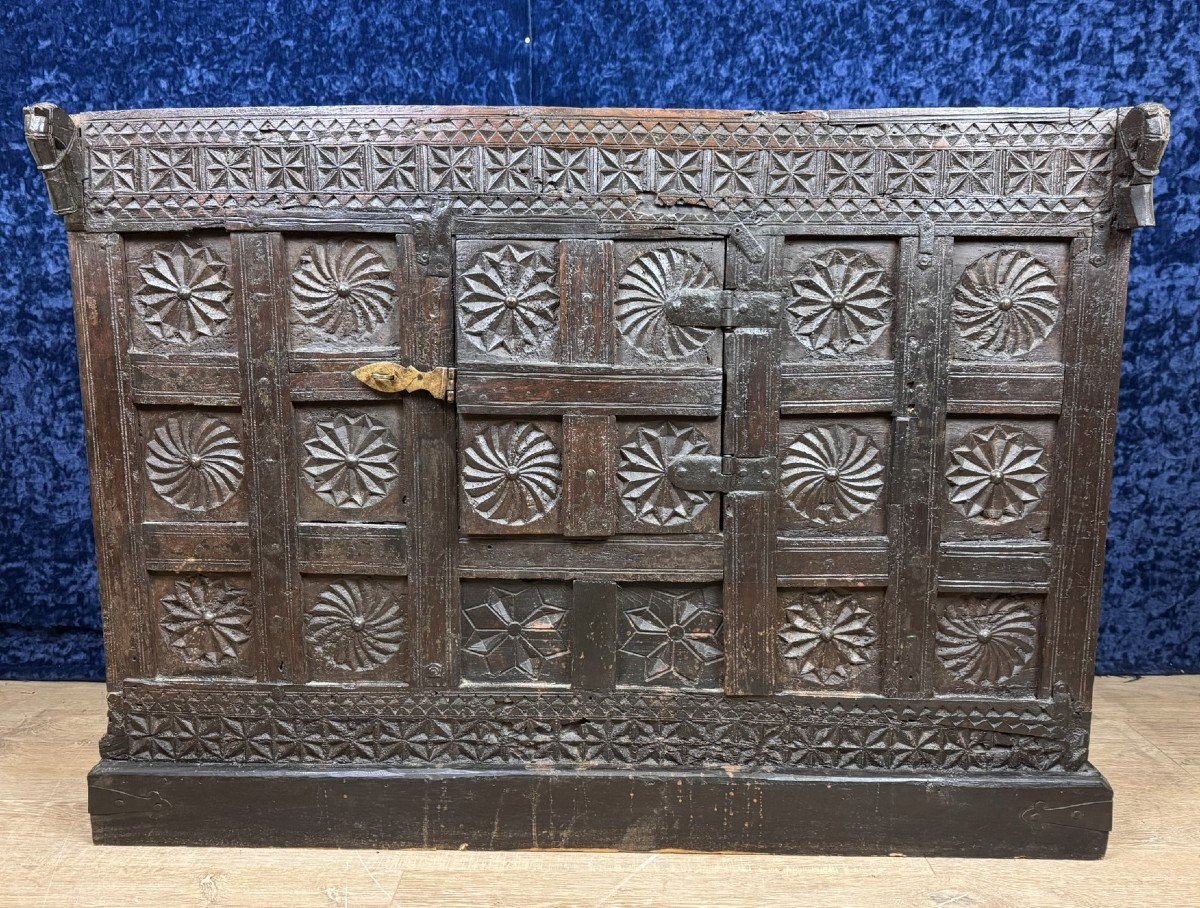 Asia 19th: Rare Wedding Chest In Exotic Wood, Abundantly Carved