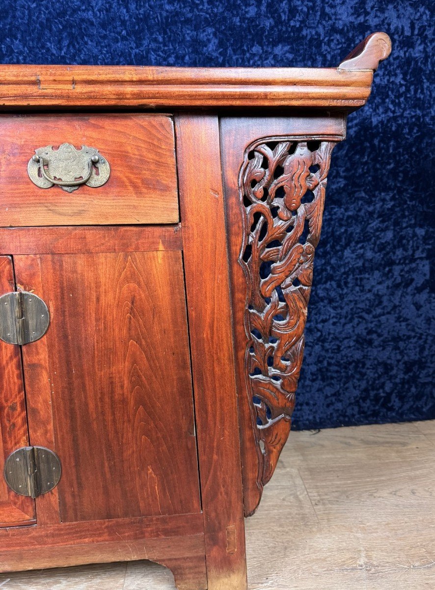 Asia Early 20th Century: Sideboard In Lacquered Exotic Wood-photo-1