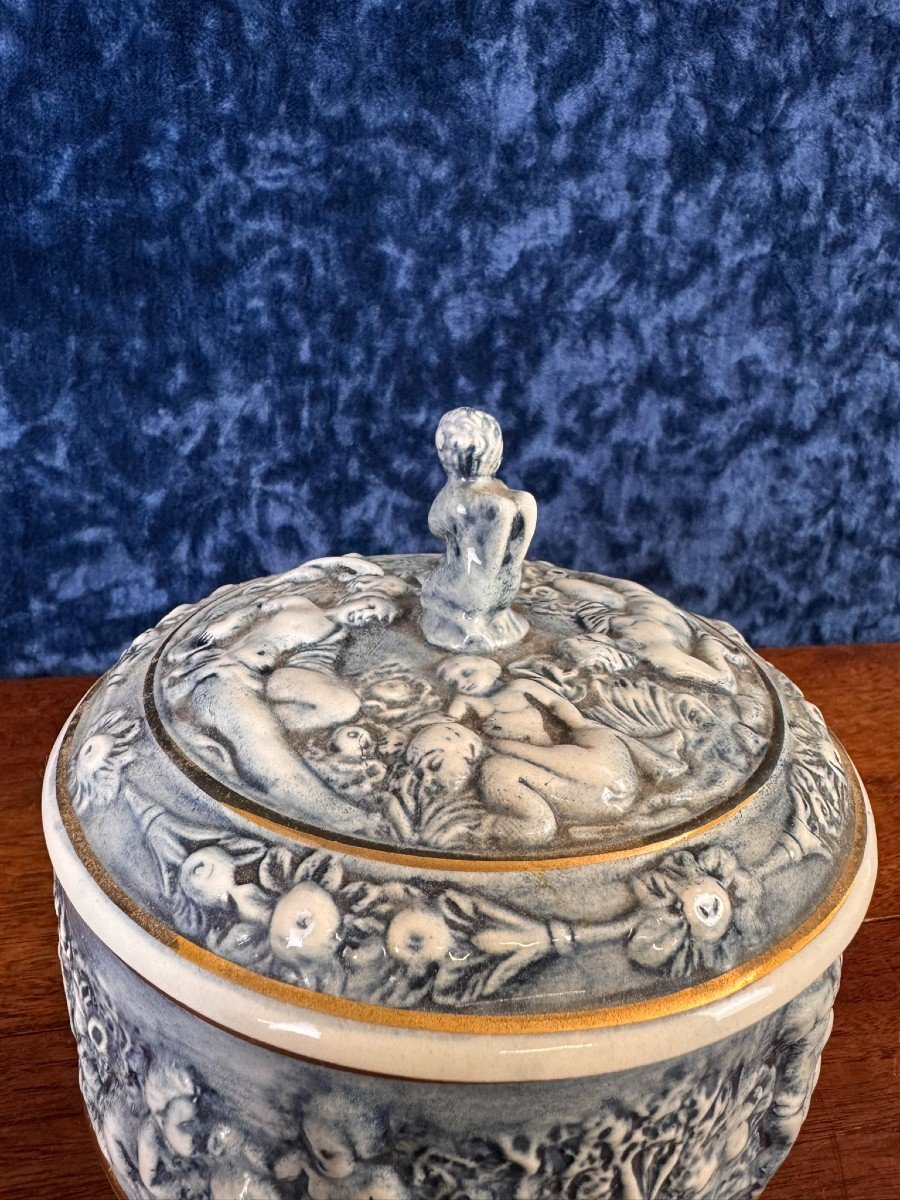 Capodimonte: Candy Box With Putti Period Circa Early 20th Century-photo-4