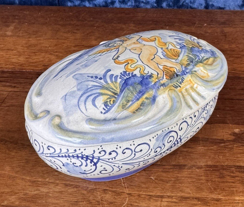 Deruta Ceramics Italy: Oval Box With Antique Cherub Decor-photo-4