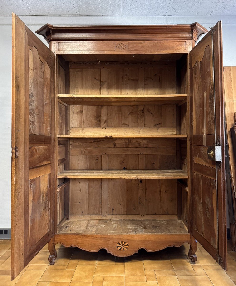 Transition Period Cabinet Lxv Lxvi In Solid Walnut Circa 1750-photo-4