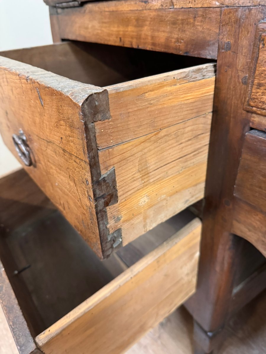 Louis XV Period Curved Bordeaux Sloping Desk In Solid Walnut Circa 1750 -photo-3