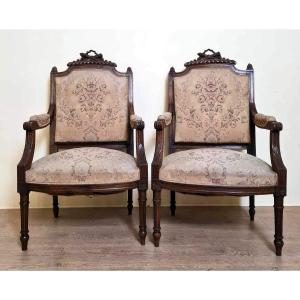  Paire De Fauteuils à La Reine De Style Louis XVI En Bois Richement Sculpté