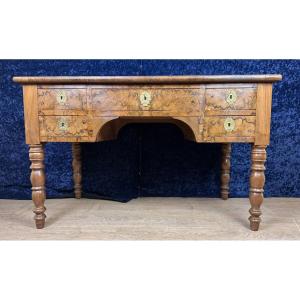 Very Beautiful Louis Philippe Period Desk In Burl Walnut Circa 1830 