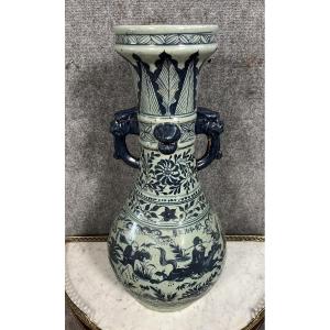 Asia XIX: Very Large Porcelain Vase With Animated Scene Decorations / H 62cm  