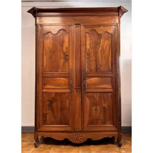 Transition Period Cabinet Lxv Lxvi In Solid Walnut Circa 1750