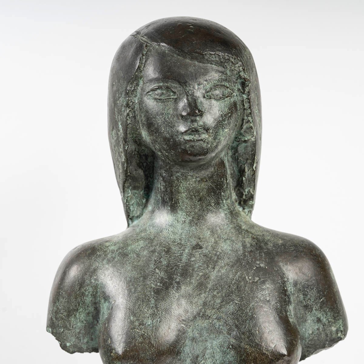 Sculpture Signed Volti Representing A Woman In Bust Named Leitchie-photo-2