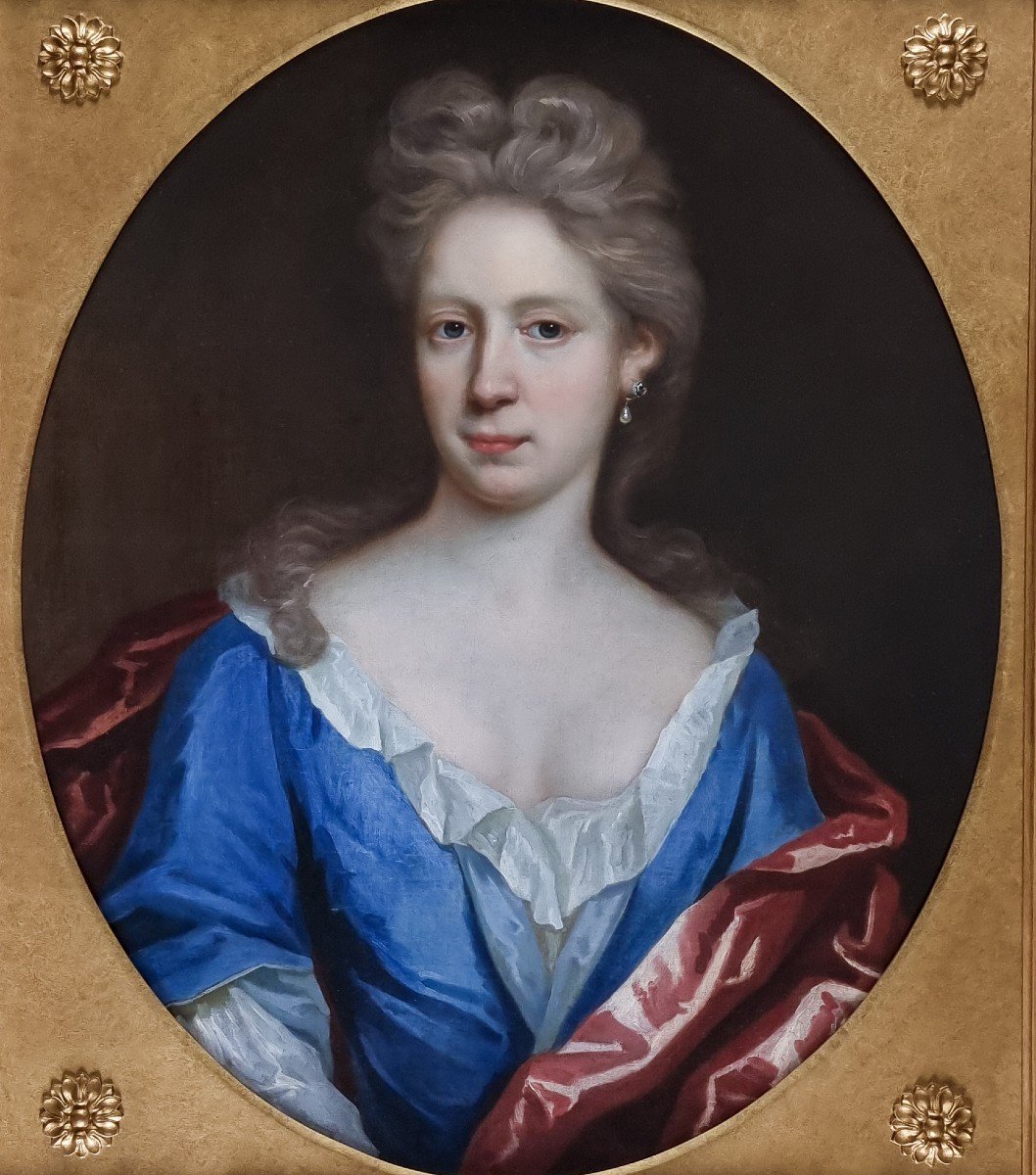 Portrait Of A Lady In A Blue Dress And Red Mantle C.1695, Oil On Canvas Painting-photo-3