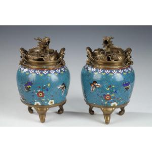 Lovely Chinese Cloisonné Enamel Pair Of Jars, China, Early 19th Century