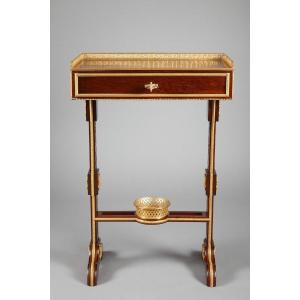 Table-écritoire de style Louis XVI, France, circa 1880