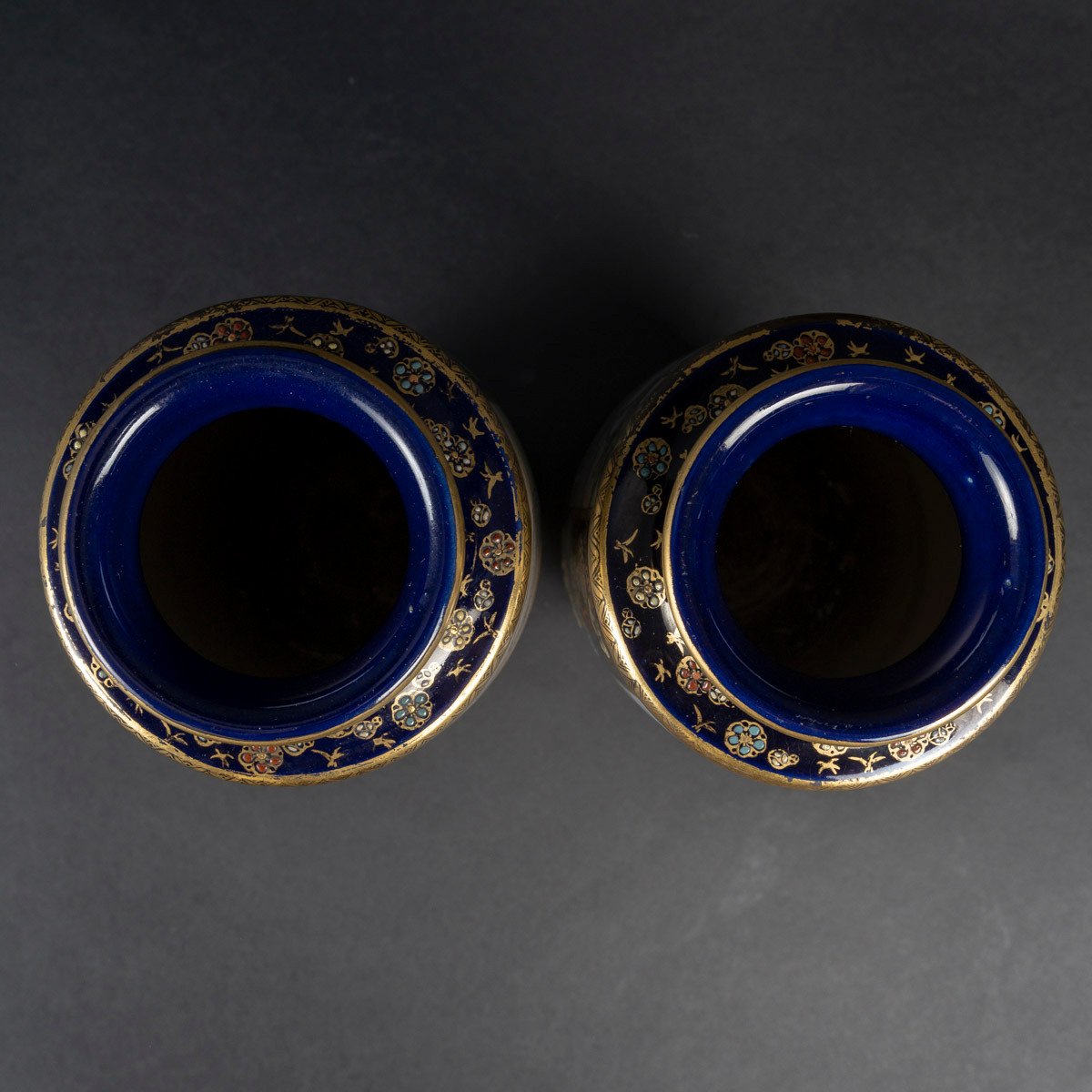 Elegant Pair Of Japanese Satsuma Earthenware Vases-photo-6