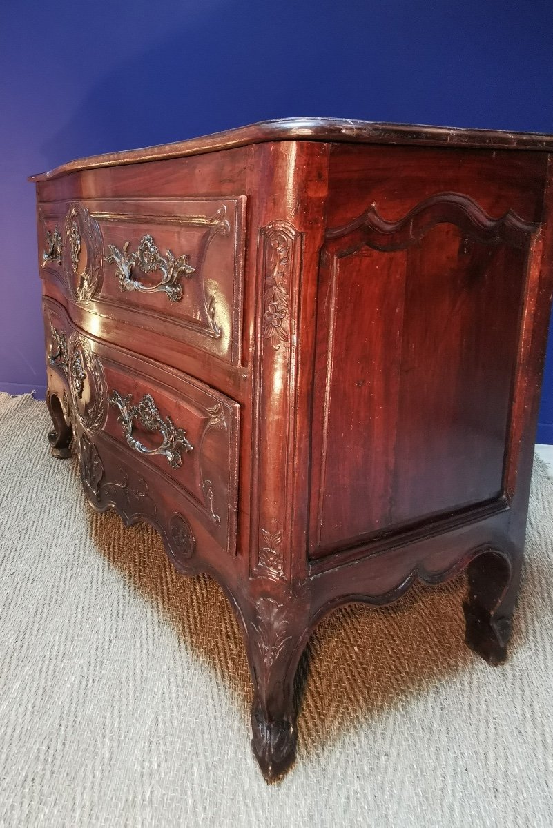 Louis XV Curved And Carved Walnut Commode-photo-5
