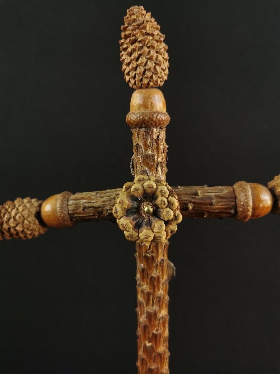 19th Century Popular Pine Cone And Acorn Cross-photo-1